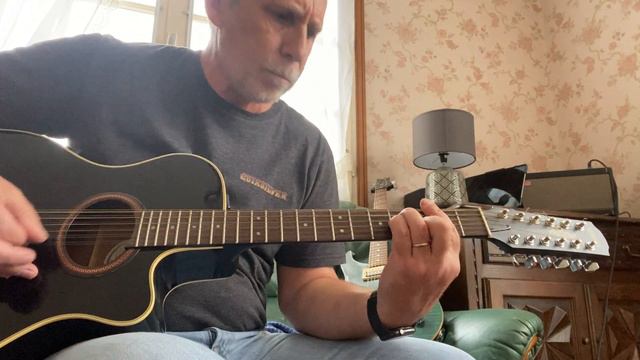 Jam on 12 String Yamaha APX смотреть онлайн