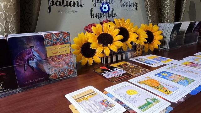 ✨You’re Their Target! Jealous Thoughts Of Others Having You. Coming Toward You W/ A New Approach✨ смотреть онлайн