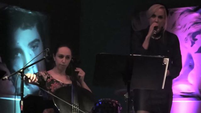 Savannah Smith & Zoë Kohen Ley - Hit Me Baby One More Time / Creep смотреть онлайн