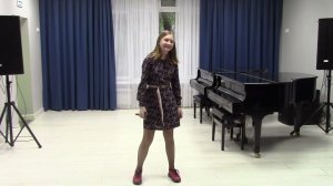 «Улыбайся», песня из репертуара певицы «IOWA»