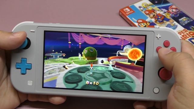 Super Mario 3D All-Stars on Switch Lite / 64 & Galaxy Gameplay смотреть онлайн