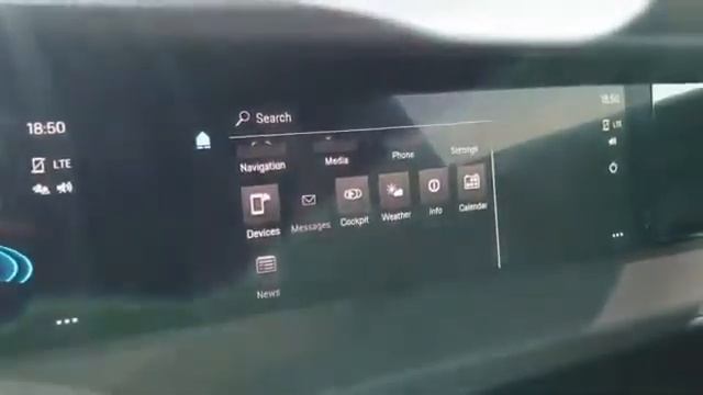 Электромобиль Porsche Taycan