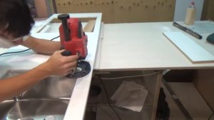 Устанавливаем мойку подстольного монтажа в столешницу. Вырез. Фрезеровка