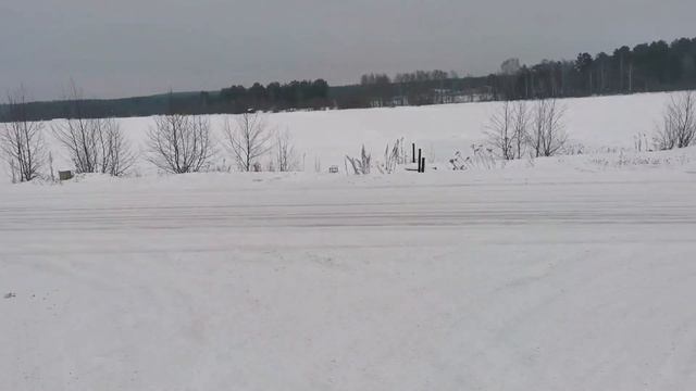 Деревенский каток на речке. смотреть онлайн
