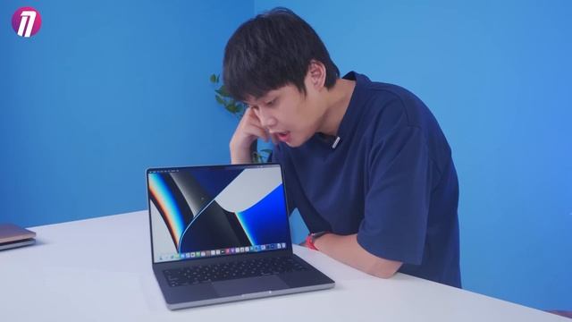 UNBOX MACBOOK PRO 14 INCH GIÁ 61 TRIỆU!!! - MÁY DÀY, TAI THỎ SIÊU DỊ... смотреть онлайн