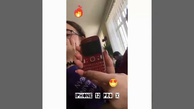 Совершено новий iphone 12 pro смотреть всем смотреть онлайн