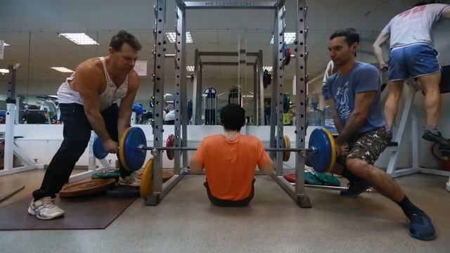 Рекорд России по низкому подъему переворотом, 45 см от пола смотреть онлайн