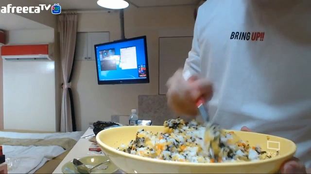 Онигири с рисом оникрири/Onigiri With Onigiri Rice주먹밥과 수란 오믈렛