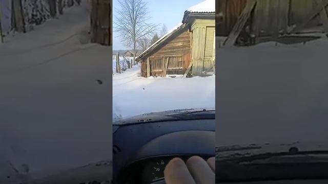 Французский трактор Рено Логан в снегах Тверской области. смотреть онлайн