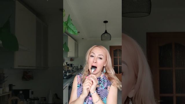 Невероятный трюк с ЛОЖКОЙ #каксделать #elenamatveeva #бюджетныесоветы #вдомашнихусловиях #видео смотреть онлайн