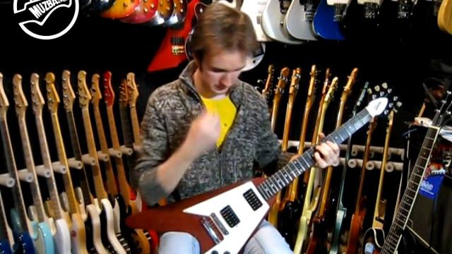 GIBSON Flying V Faded USA 2004 смотреть онлайн