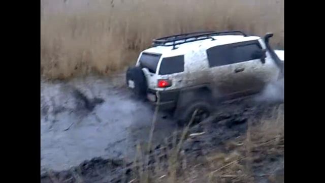 Toyota FJ Cruiser Off Roading 4х4 смотреть онлайн