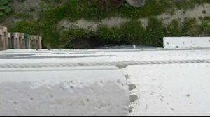 Нить причалка при кладке ряда газосиликатных блоков