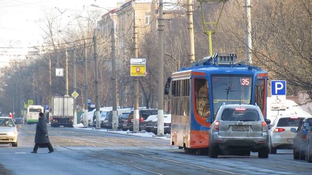 Трамвай 71-623 на маршруте 35 в Москве // 15 января 2014 года смотреть онлайн