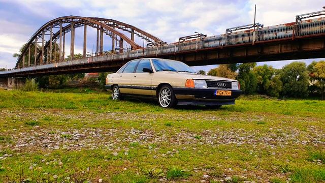 Audi 100 C3 typ 44 Oldtimer смотреть онлайн