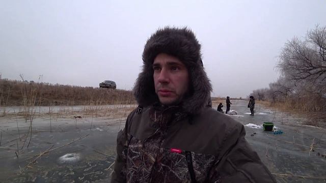 Зимняя рыбалка на речке БАКСАЙ. Будет ли клев? смотреть онлайн