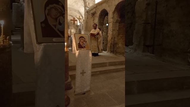 Рождество Христово Апостол, Евангелие и проповедь о.Иоанна Готье (en français) 07.01.2024 Марсель смотреть онлайн