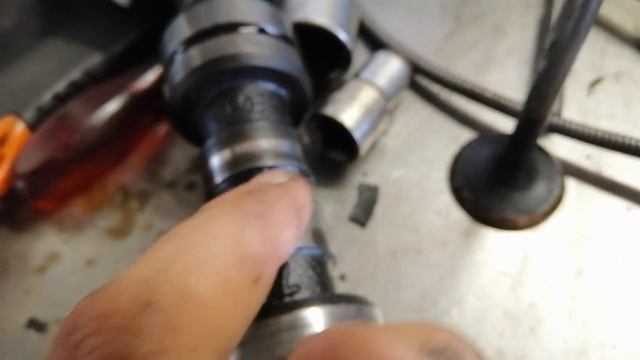 Chery Amulet - троит