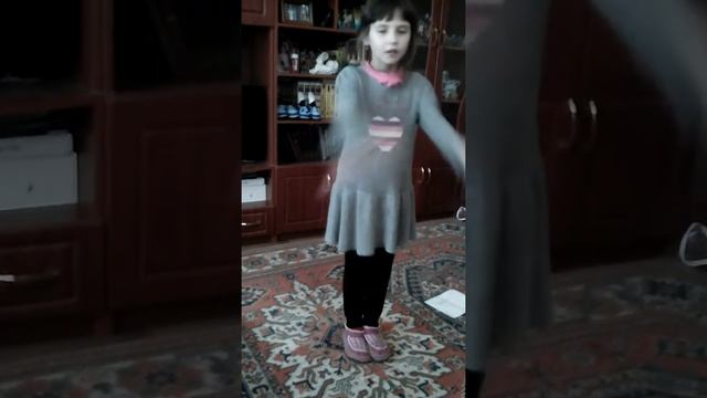 Маша учит стихотворение . смотреть онлайн