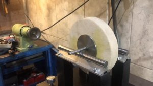 Стенд для балансировки шлифовальных кругов из отходов за клпейки