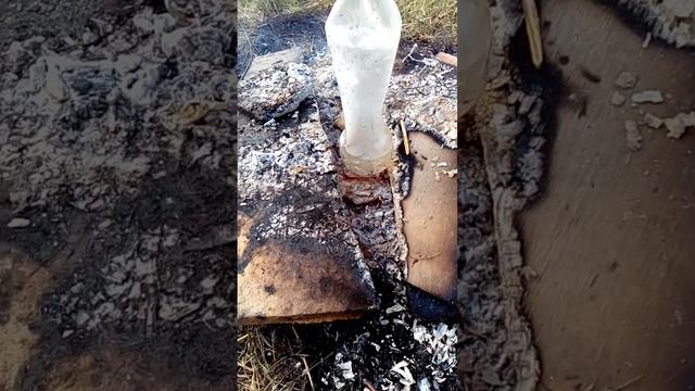 Простой способ кипячении воды в бутылки на природе . смотреть онлайн