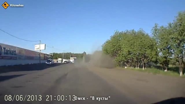 #1+Подборка+аварий+2013+ +смешные+и+грустные+моменты+на+дорогах смотреть онлайн