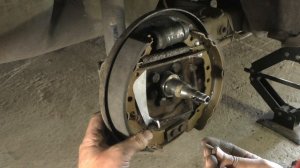 Замена задних тормозных колодок. Барабанные тормоза ремонт