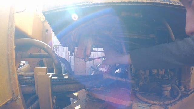 Погрузчик АМКОДОР 332 (течёт дозатор) #1 смотреть онлайн