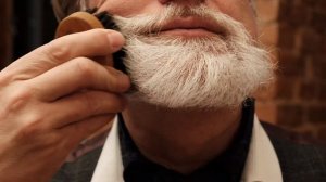 Идеальная укладка бороды в три шага