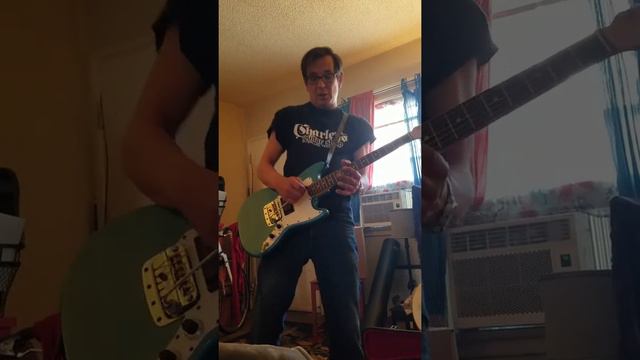 Fender Bronco смотреть онлайн