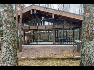 Безрамное остекление беседки в стиле Фахверк.