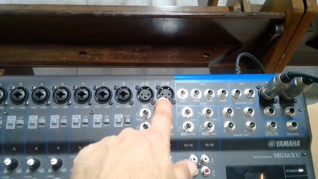 Yamaha MG 16 XU (parte I)