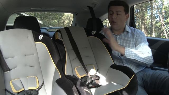2015 Honda CR-V Child Seat Review - In 4K смотреть онлайн
