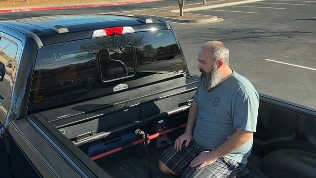 The Best Truck Retractable/Rolling Tonneau Cover | 2 Year Review смотреть онлайн