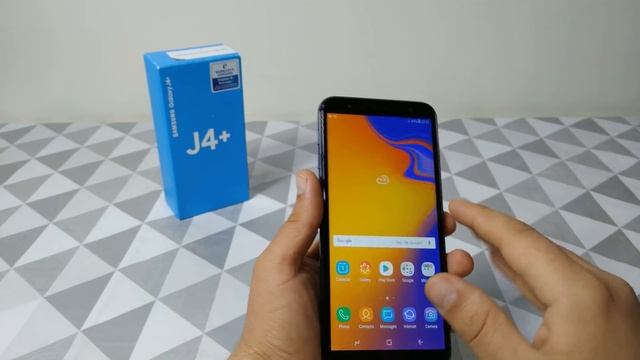 مراجعة هاتف سامسونج Samsung Galaxy j4 Plus смотреть онлайн