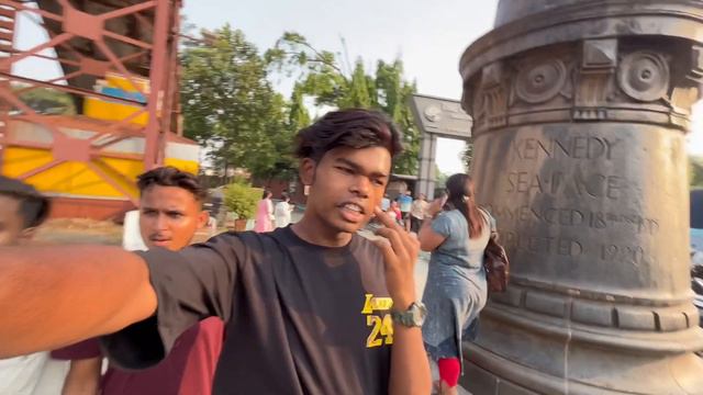 Cute Girl Reactions In Marine Lines😍 Mumbai Me Ladkiyo Ki Kmi Nhi Hai❤️ смотреть онлайн