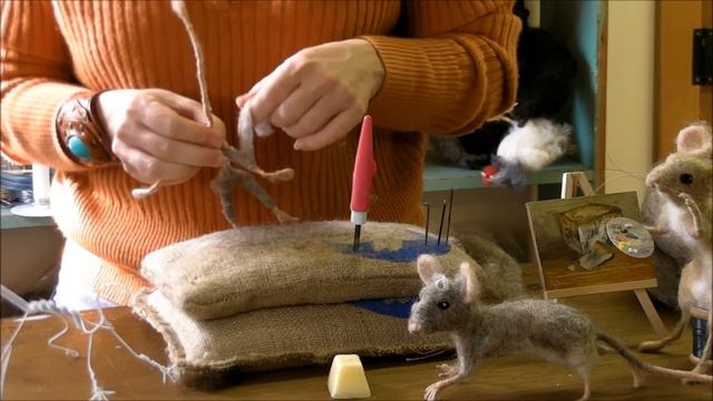 How To Needle Felt - Mouse Series 3: Building Up The Body By Sarafina Fiber Art