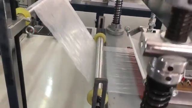 MF-500 Машина для изготовления пакетов для кубиков льда