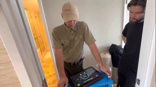 День техника 4. Фантастический заработок в США. $3000 в день зарплата техника в Нью-Йорке! смотреть онлайн