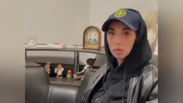 Акаб побил свою девушку!? смотреть онлайн