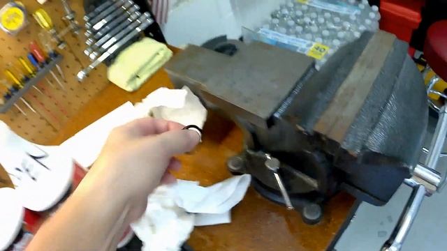 2004 Honda VTX 1300 Rear Final Drive Gear Oil Change With Lucas Synthetic Gear Oil