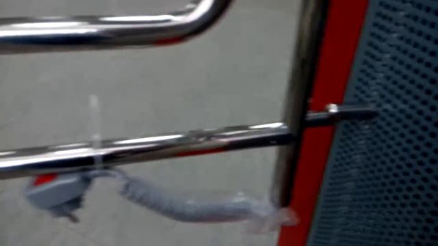 купить поворотный ш-образный полотенцесушитель 