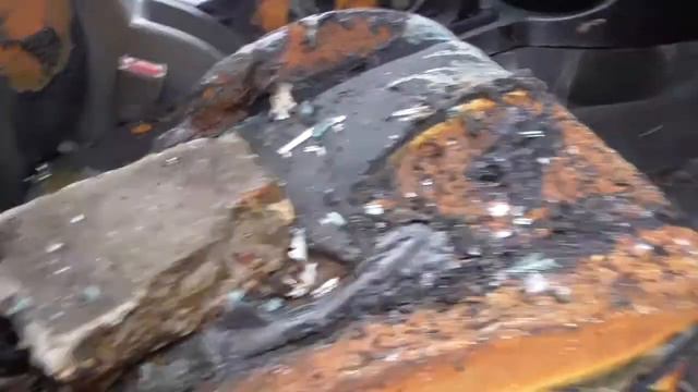 Осмотр подожжённой машины смотреть онлайн