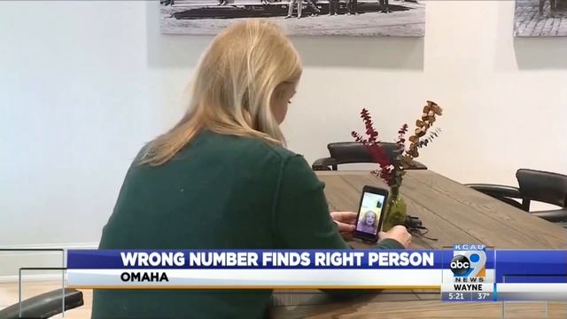 Wrong Number Finds Right Person смотреть онлайн