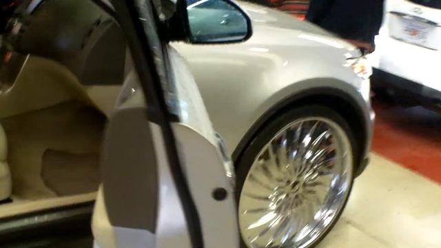 Infiniti FX35 with LOUD Doors - Stuntfest 2k13 смотреть онлайн