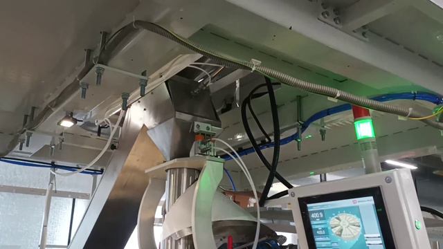 Упаковка печенья в Пакет с проваркой граней смотреть онлайн