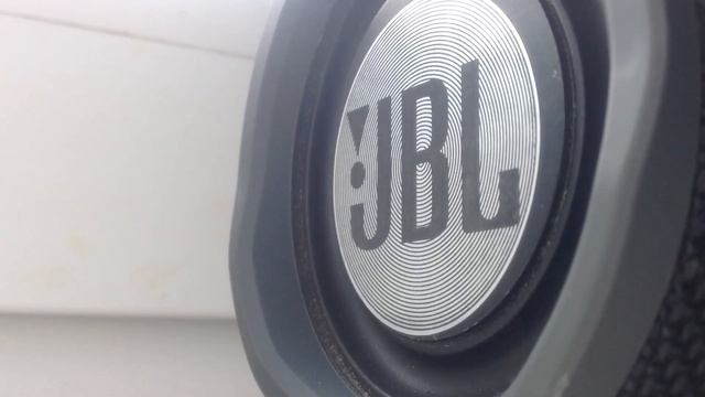 Bass test speakers jbl xtreme mini fake смотреть онлайн