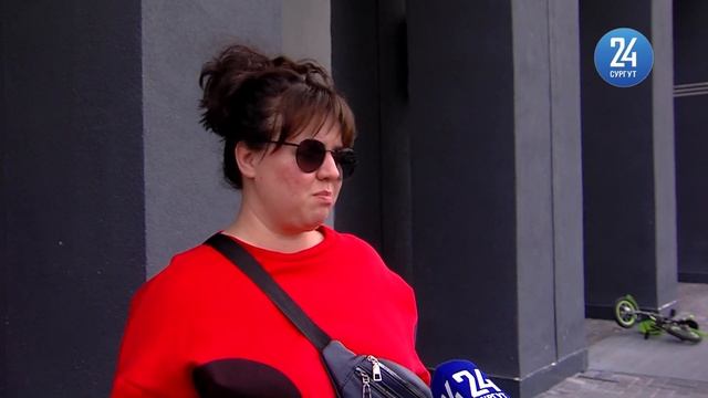 В Сургуте крупный ТЦ устанавливает платную парковку Что думают жители смотреть онлайн
