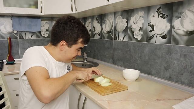 Как вкусно кушать селёдку? Изумительное сочетание! смотреть онлайн