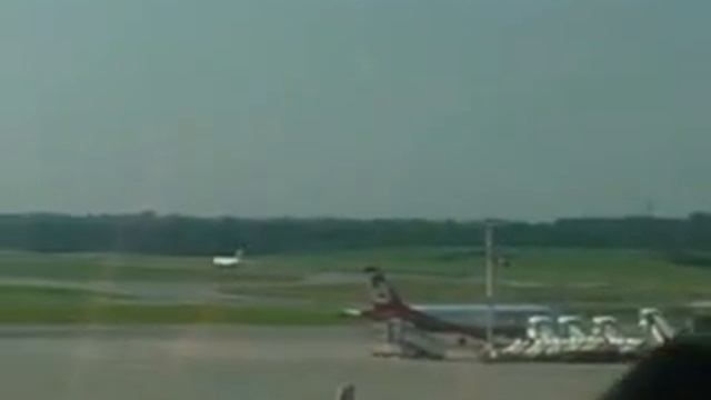 100 Jahre Hamburg-Airport: LH A-380 D-AIMA am Hamburg-Airport. смотреть онлайн